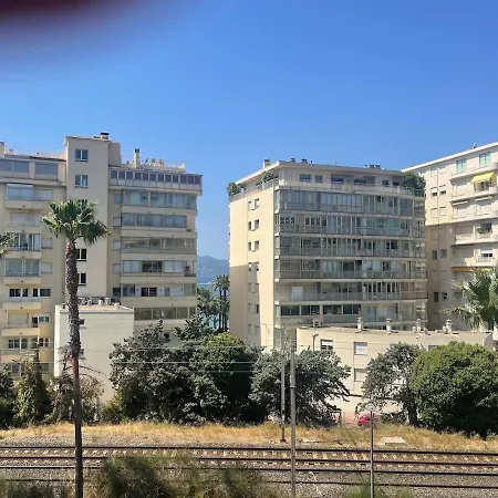 Διαμέρισμα Staycation By Martinez And Croisette *